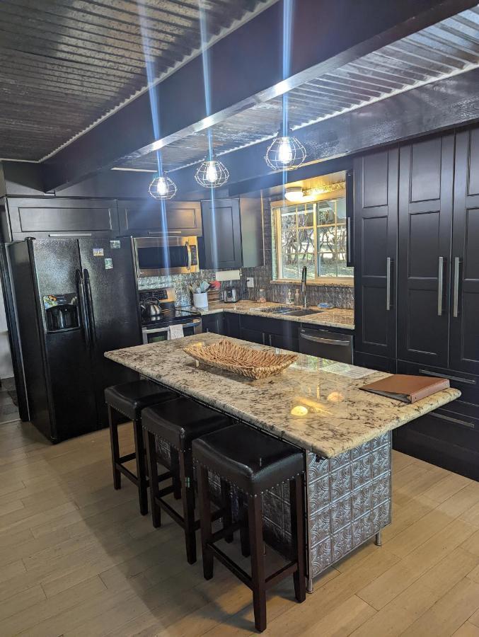 Breckenridge Chalet Near Yosemite. Dog Friendly! グローヴランド エクステリア 写真